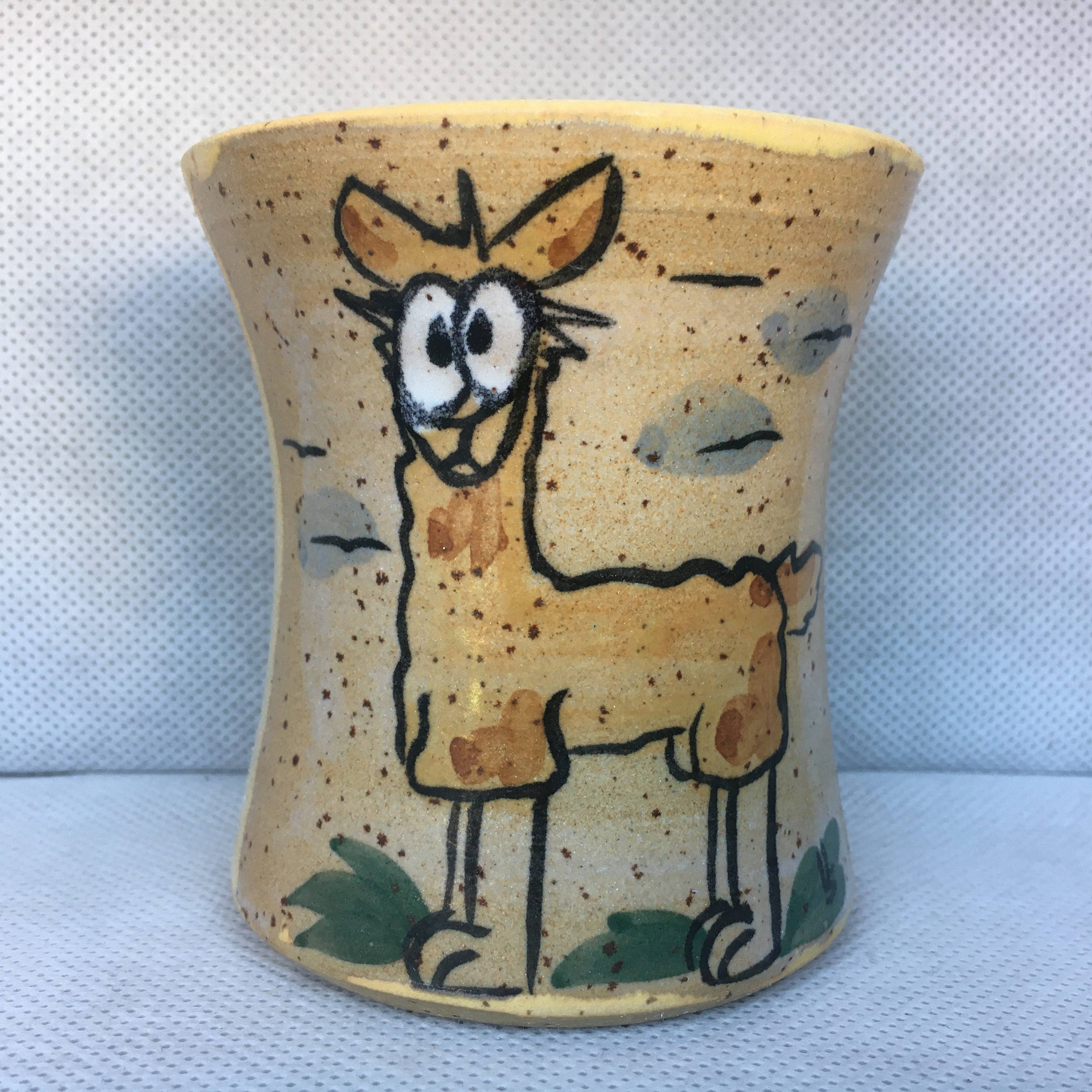 Comic-Keramik-Becher Lama creme handbemalt Bad Kissingen