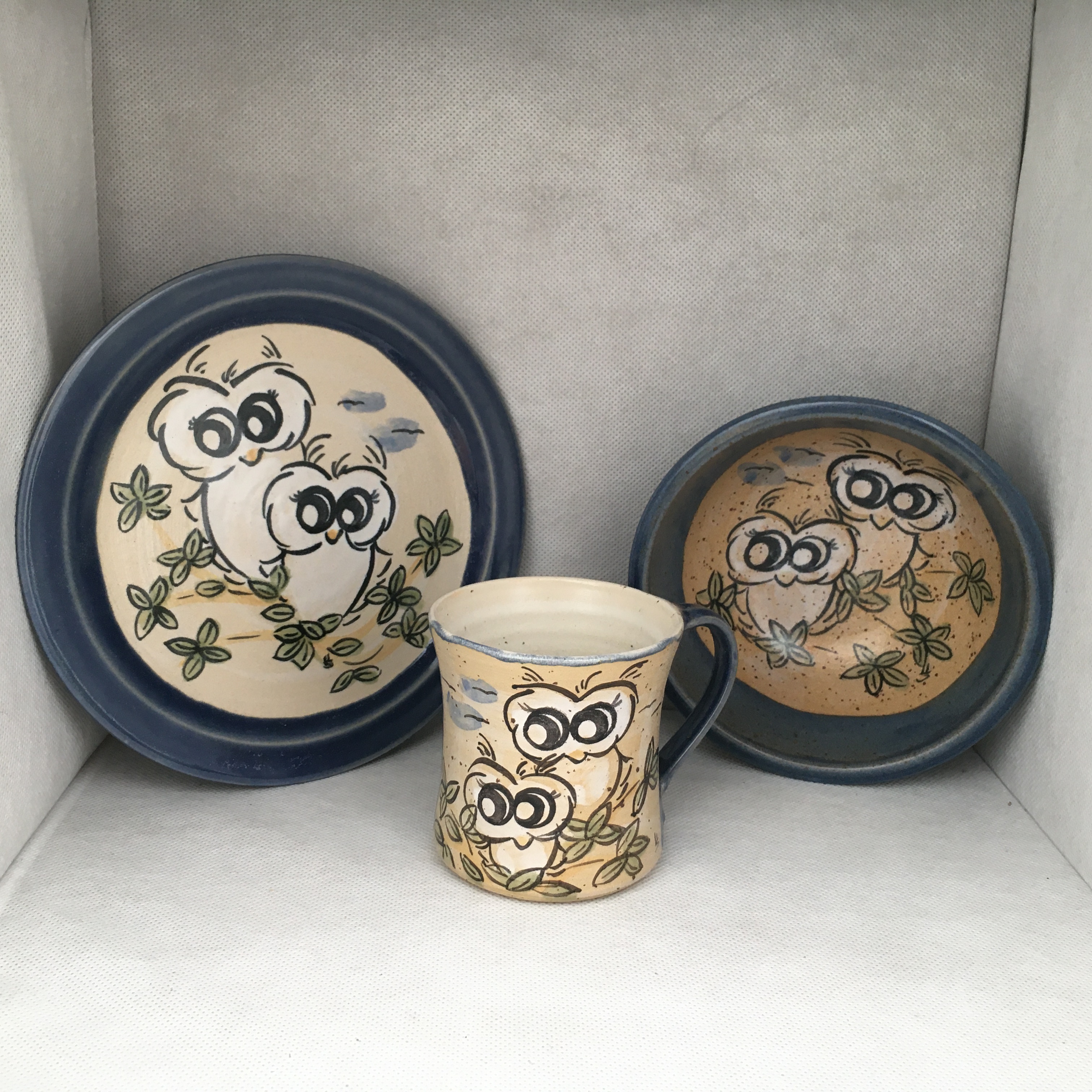Handgemachtes Comic-Keramik-Set Eule blau – Tasse Teller Müslischale